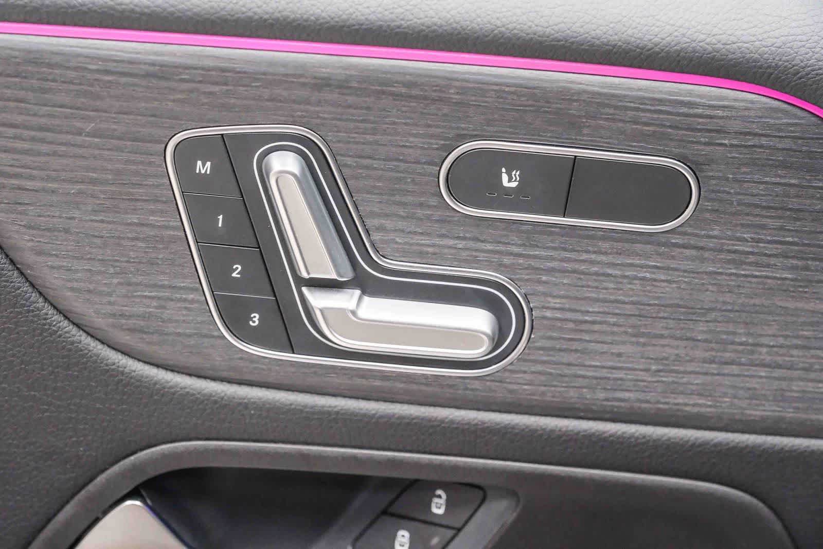 Used 2023 Mercedes-Benz GLB 250 image 28