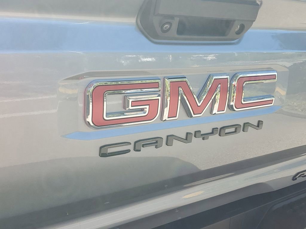 Certified 2025 GMC Canyon AT4 w/ Nightfall Edition AWD/4WD image 26