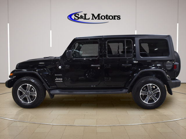 Used 2023 Jeep Wrangler Unlimited Sahara AWD/4WD image 4