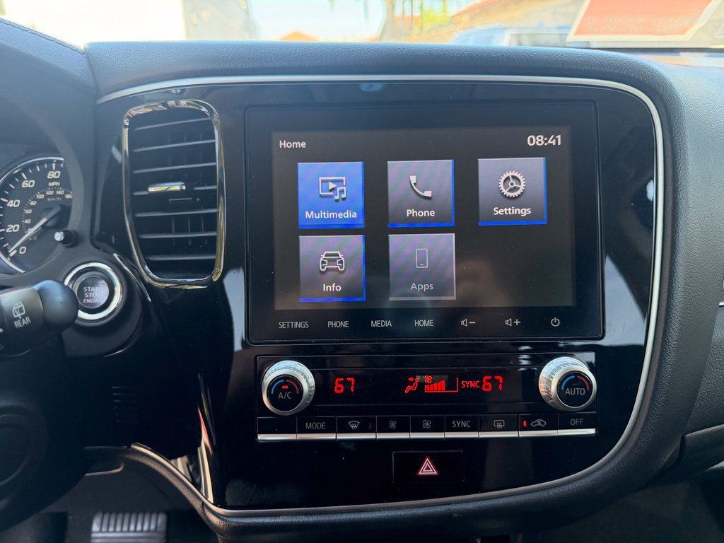 Used 2020 Mitsubishi Outlander SE FWD image 24