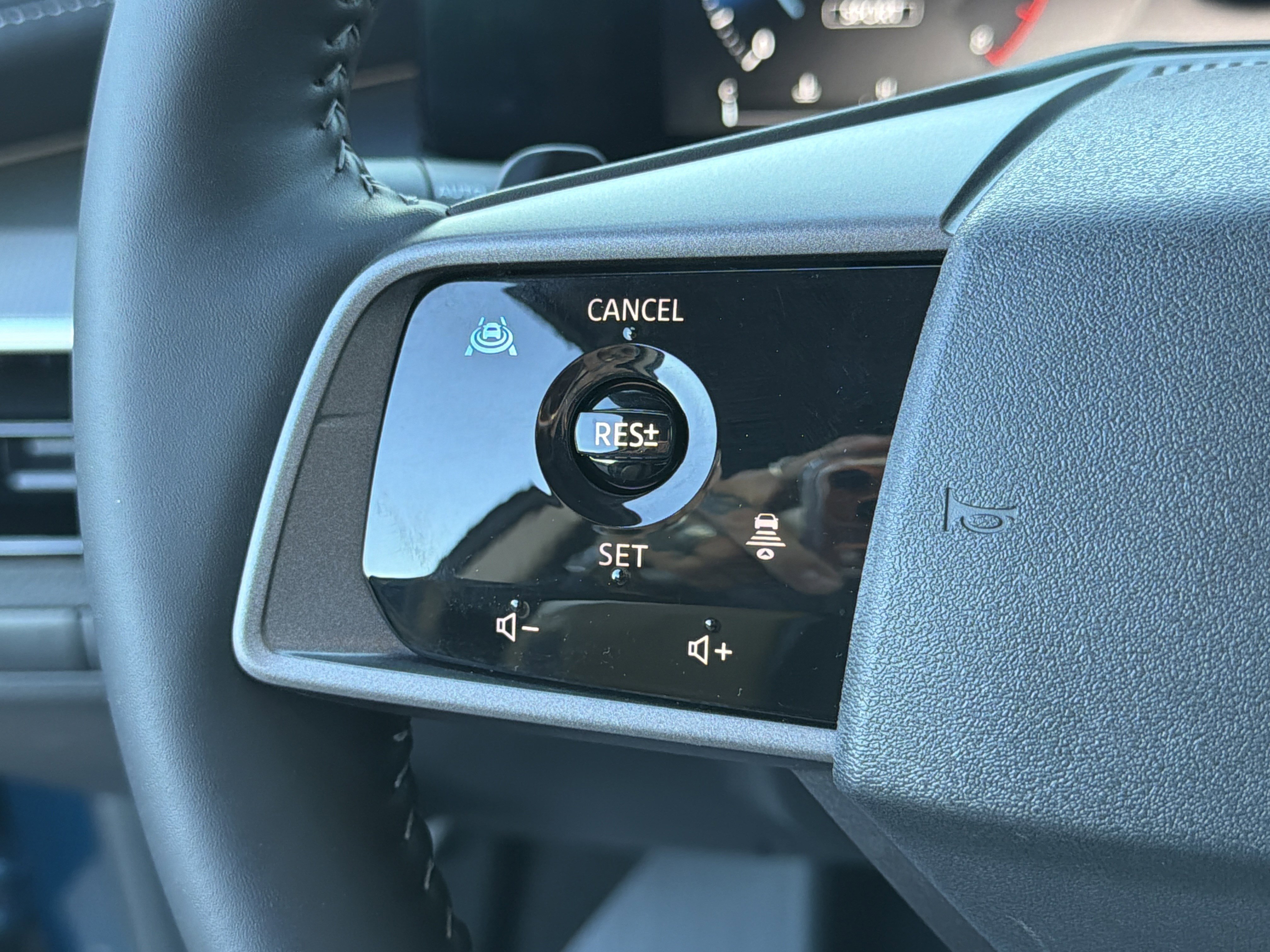 Used 2025 Nissan Murano SL w/ Cargo Package AWD/4WD image 9