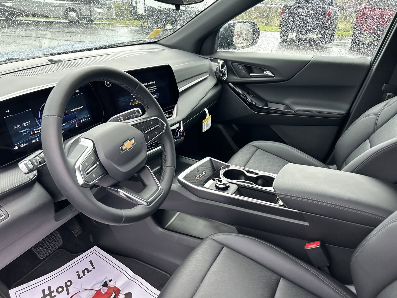 New 2026 Chevrolet Equinox LT w/ Convenience Package II AWD/4WD image 24