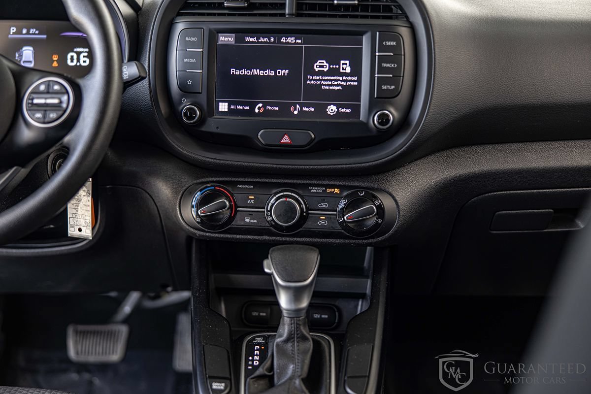 Used 2023 Kia Soul LX w/ Option Group 015 FWD image 34