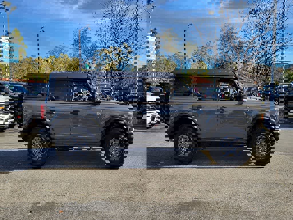 Used 2025 Ford Bronco Big Bend image 6