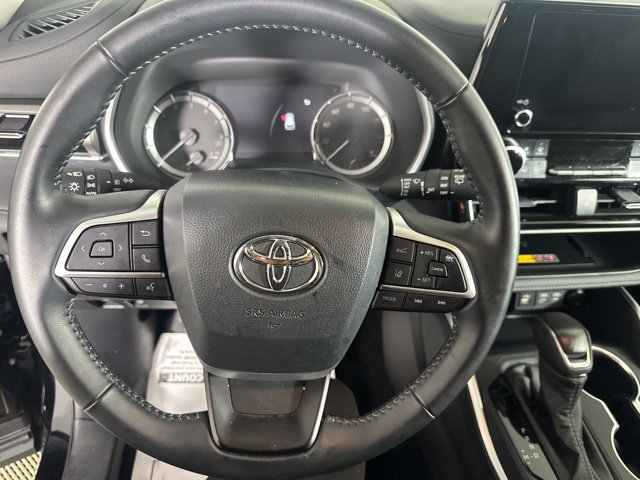 Used 2026 Toyota Highlander XLE AWD/4WD image 14