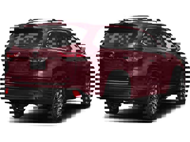 Used 2019 Toyota Highlander XLE image 2