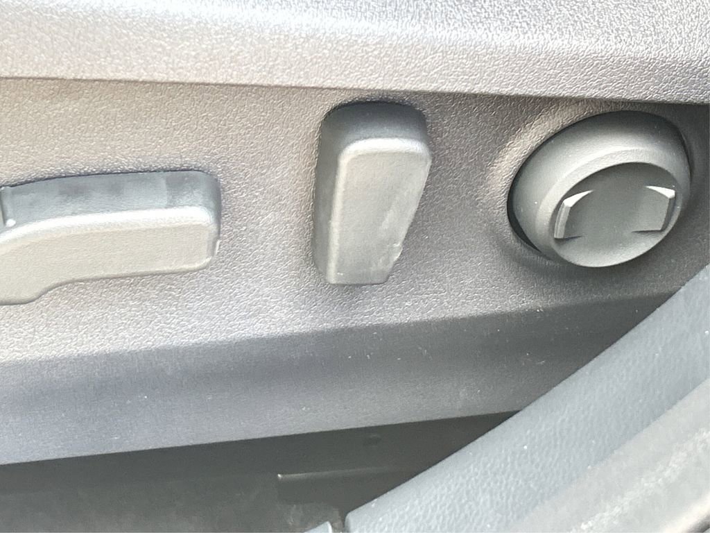 Certified 2025 Subaru Outback Premium image 39