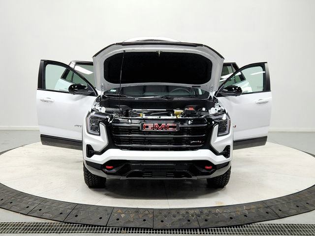 New 2026 GMC Terrain AT4 w/ Technology Package II AWD/4WD image 10