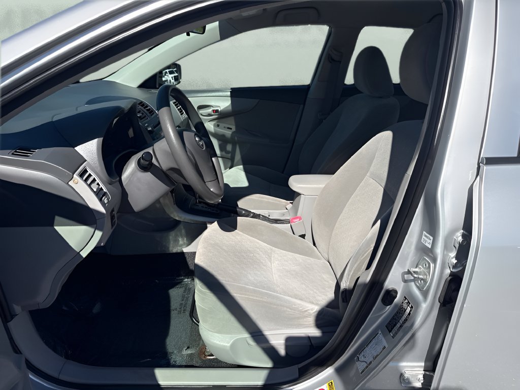 Used 2009 Toyota Corolla LE FWD image 9