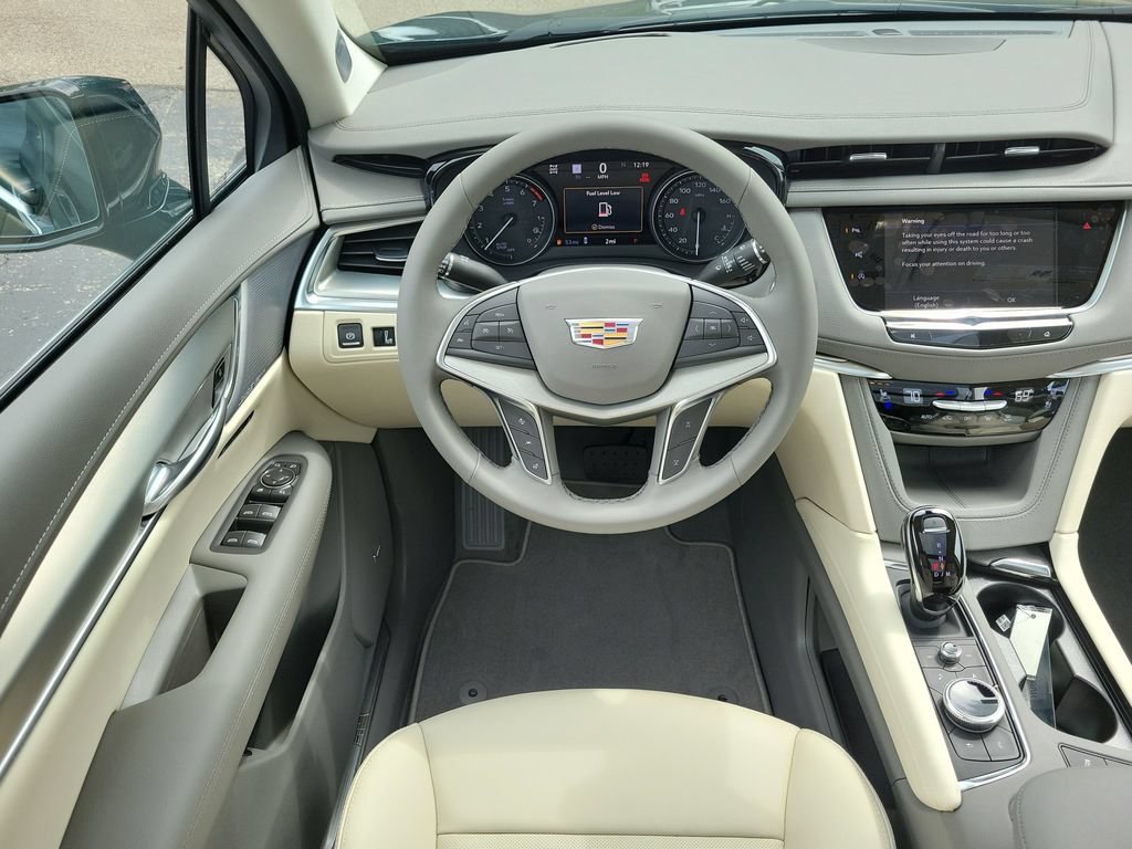 New 2026 Cadillac XT5 Premium Luxury w/ Driver Assist Package AWD/4WD image 9