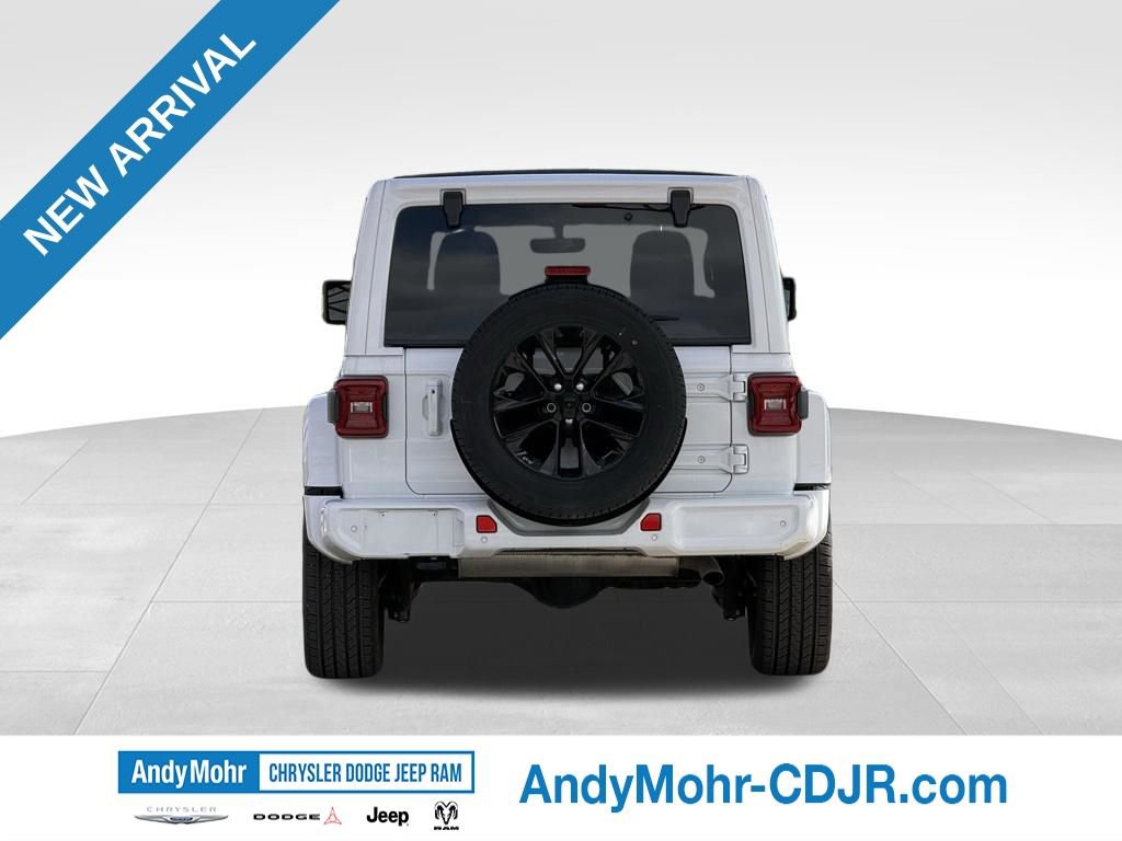 Used 2022 Jeep Wrangler Unlimited Sahara AWD/4WD image 6