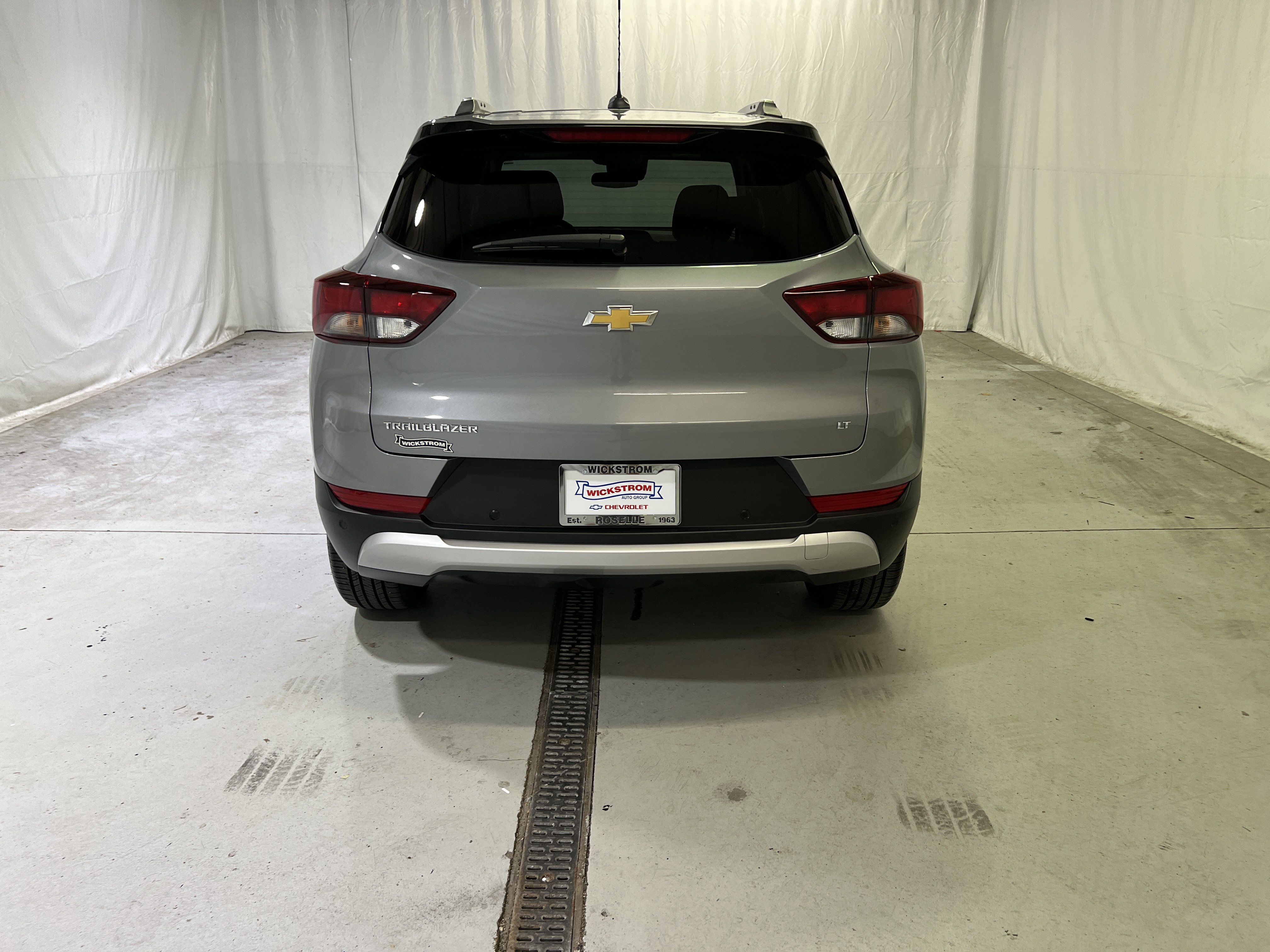 Certified 2025 Chevrolet TrailBlazer LT w/ Convenience Package FWD image 9