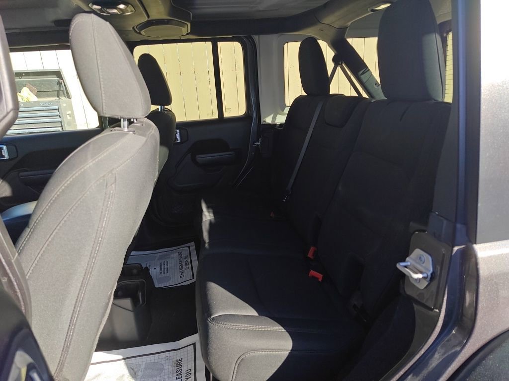Used 2022 Jeep Wrangler Unlimited Sport image 16