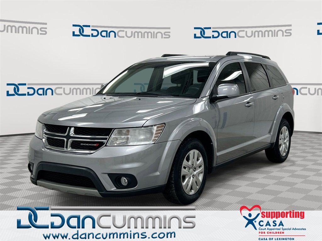 Used 2019 Dodge Journey SE image 1