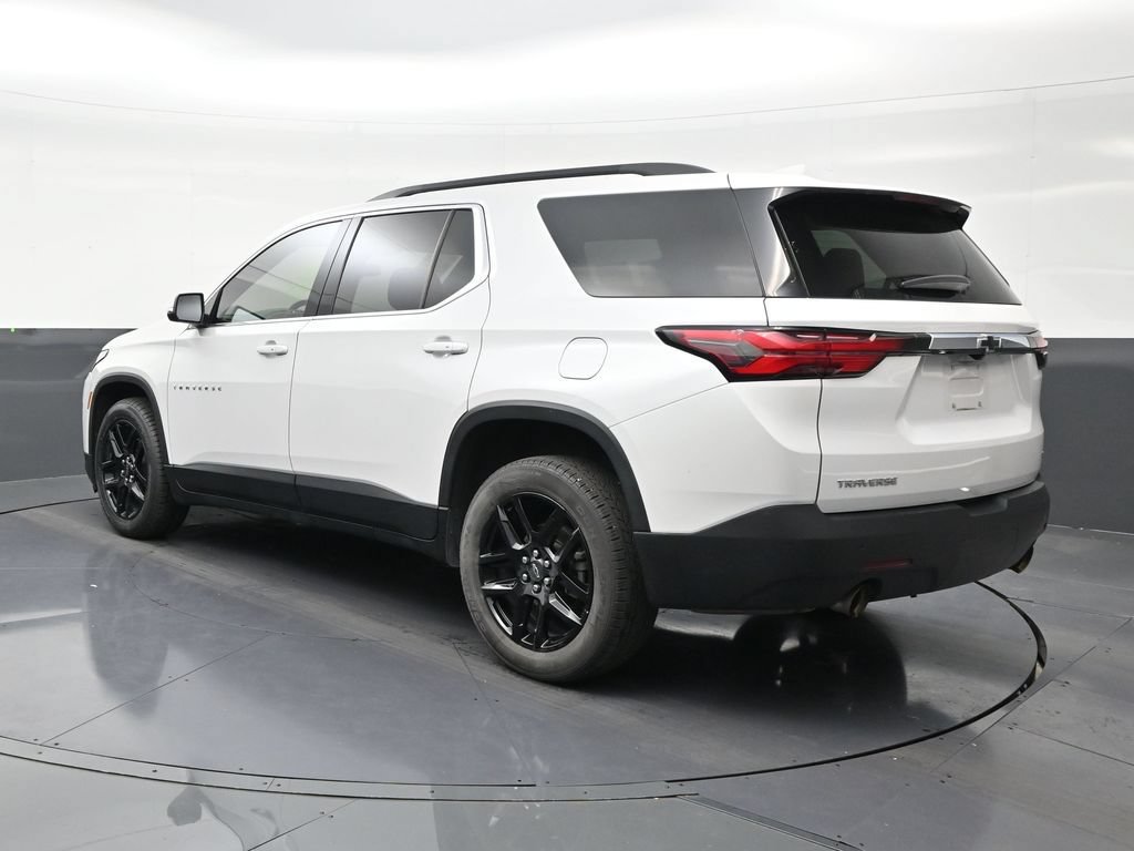 Used 2022 Chevrolet Traverse LT FWD image 3