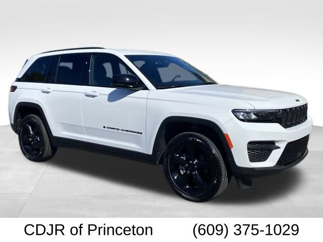 New 2025 Jeep Grand Cherokee Altitude