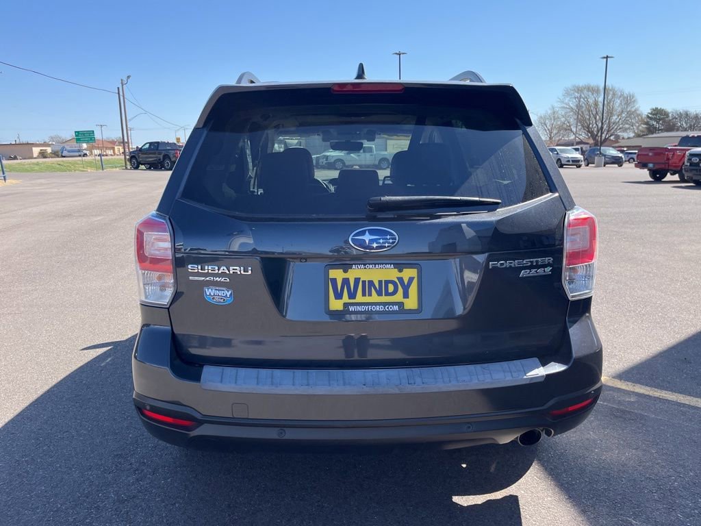 Used 2017 Subaru Forester 2.5i Touring image 7