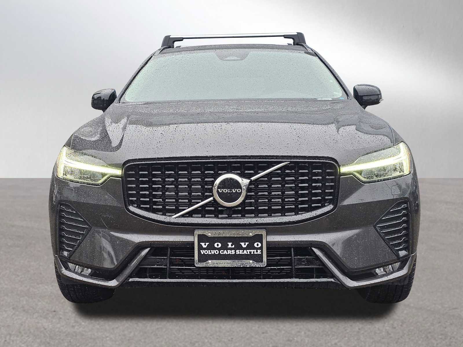 Certified 2025 Volvo XC60 B5 Core w/ Protection Package Premier image 8