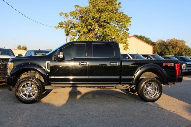 Used 2018 Ford F250 Limited w/ FX4 Off-Road Package AWD/4WD image 6