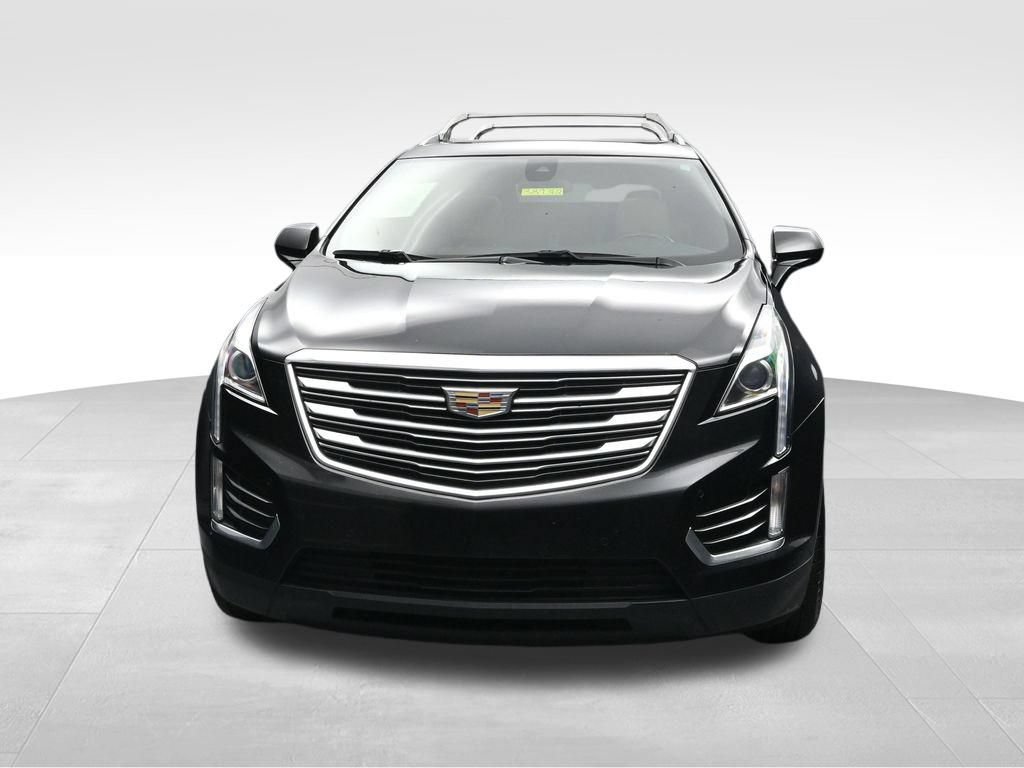 Used 2017 Cadillac XT5 Luxury w/ Driver Awareness Package FWD image 8