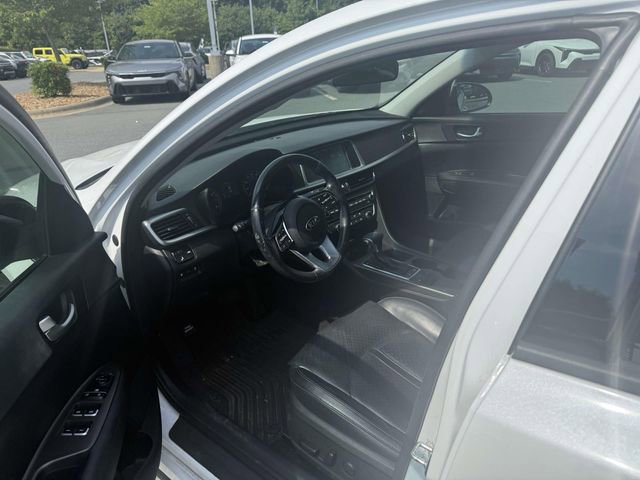 Used 2020 Kia Optima SE FWD image 3