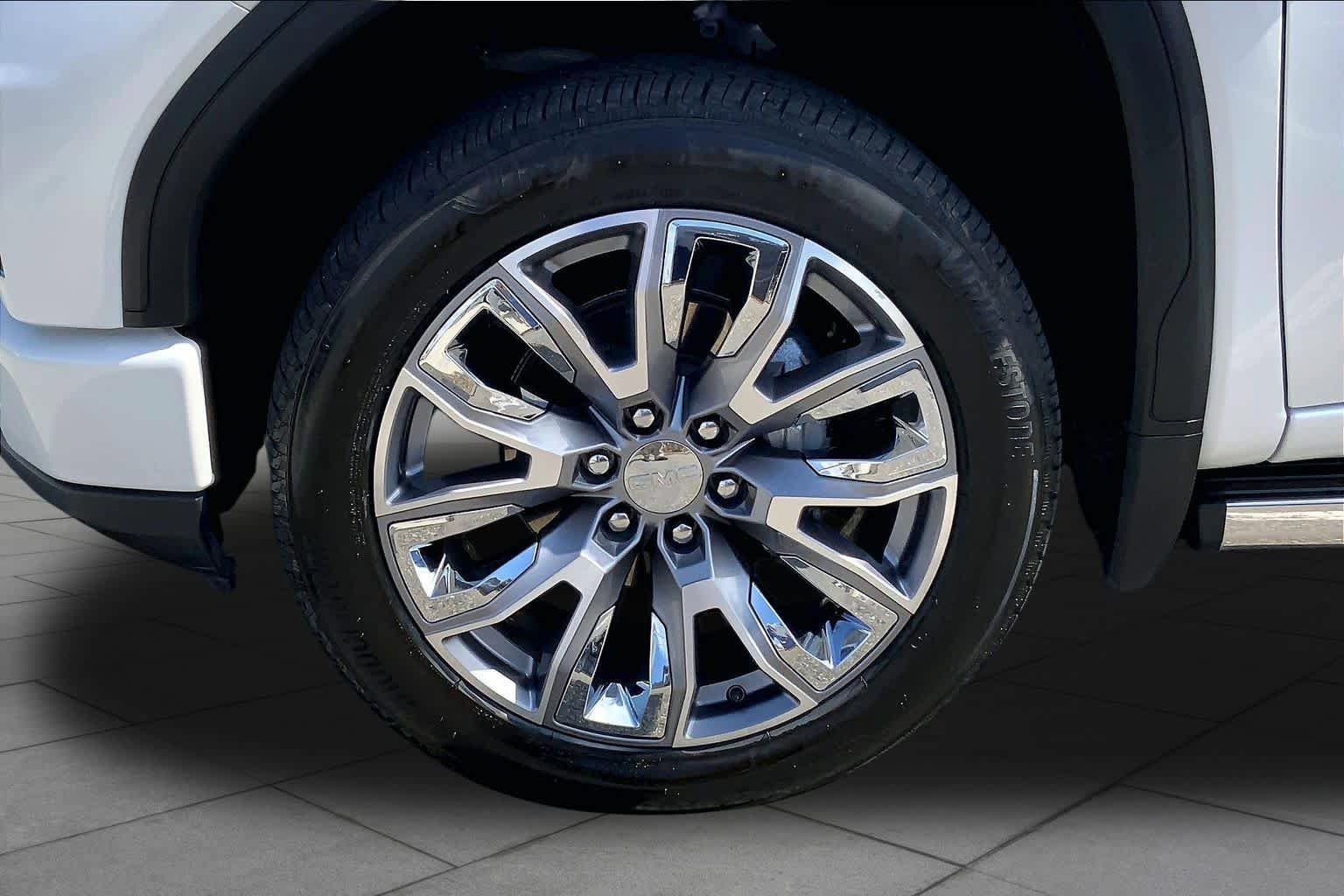 Used 2024 GMC Sierra 1500 Denali w/ Denali Reserve Package image 11