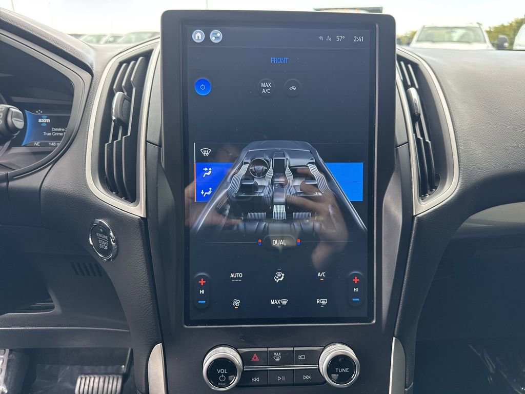 Used 2022 Ford Edge SE w/ Black Appearance Package image 16