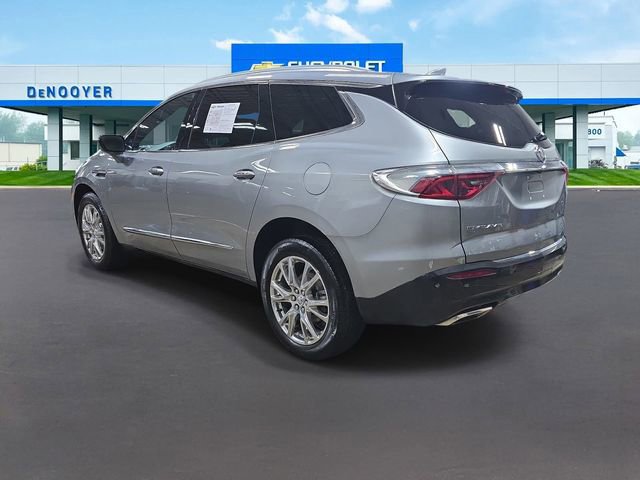 Used 2023 Buick Enclave Essence w/ Experience Buick Package AWD/4WD image 7
