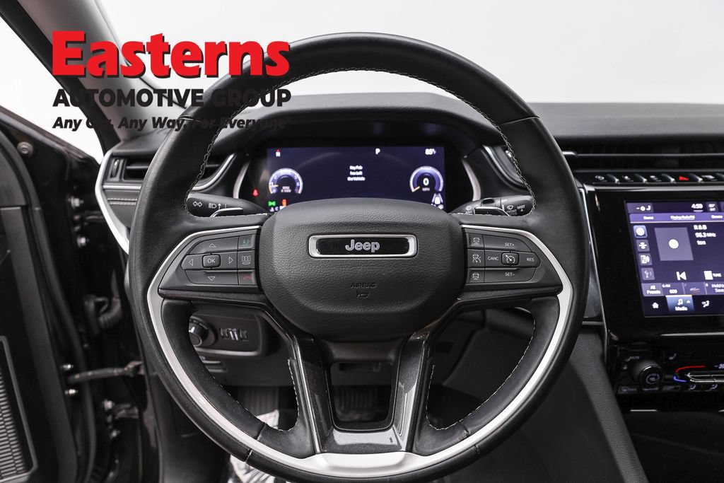 Used 2022 Jeep Grand Cherokee L Laredo w/ Luxury Tech Group I AWD/4WD image 10