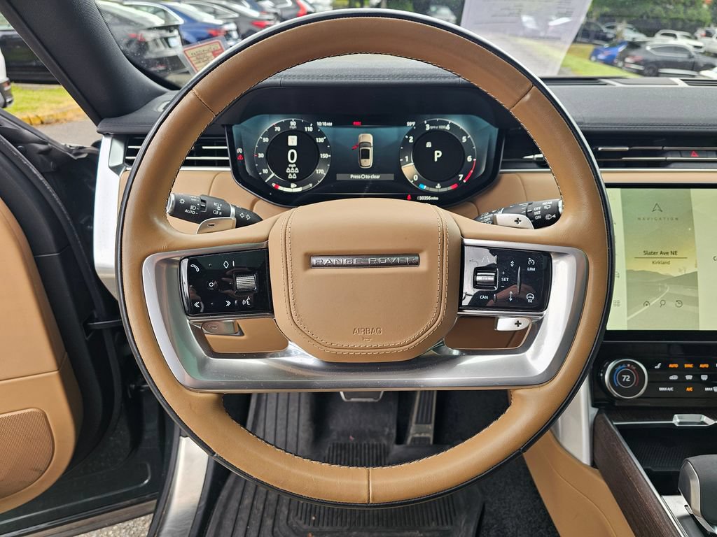 Used 2023 Land Rover Range Rover Long Wheelbase SE AWD/4WD image 11