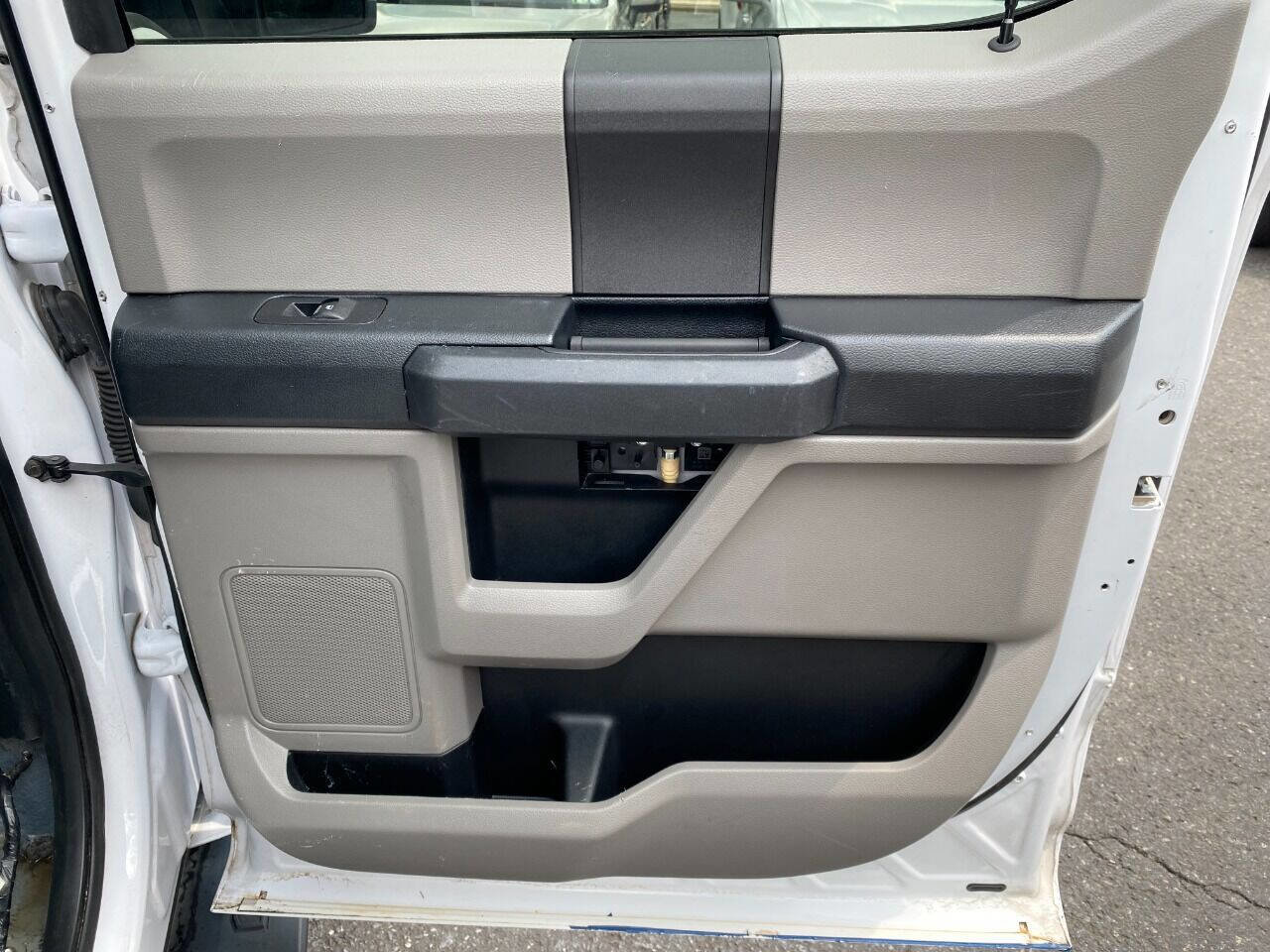 Used 2016 Ford F150 XL image 24