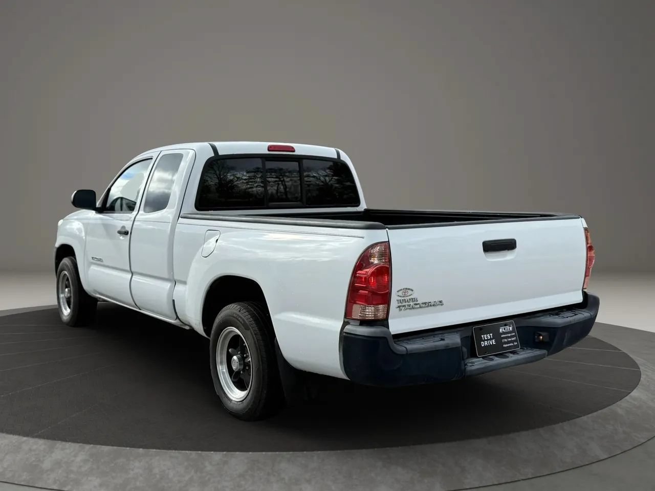 Used 2015 Toyota Tacoma 2WD Access Cab w/ Convenience Package image 5