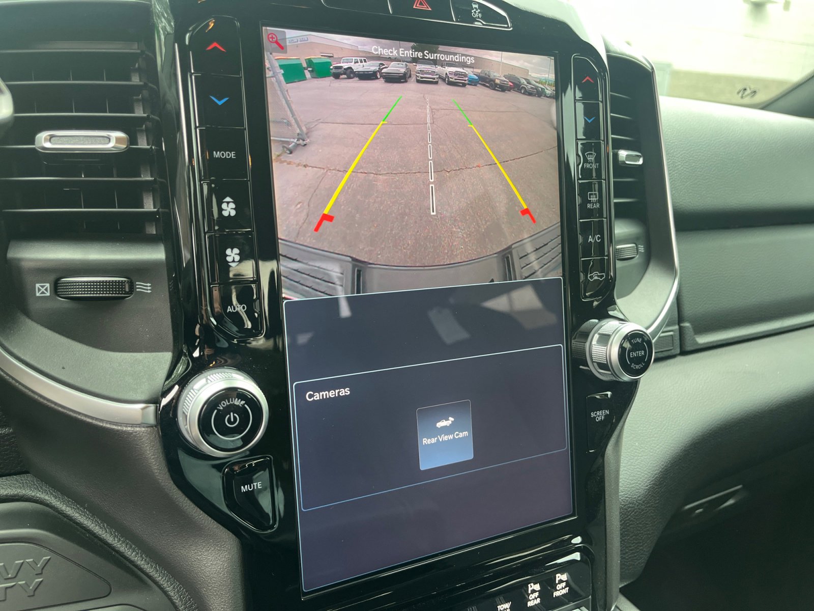 New 2025 RAM 2500 Big Horn AWD/4WD image 22