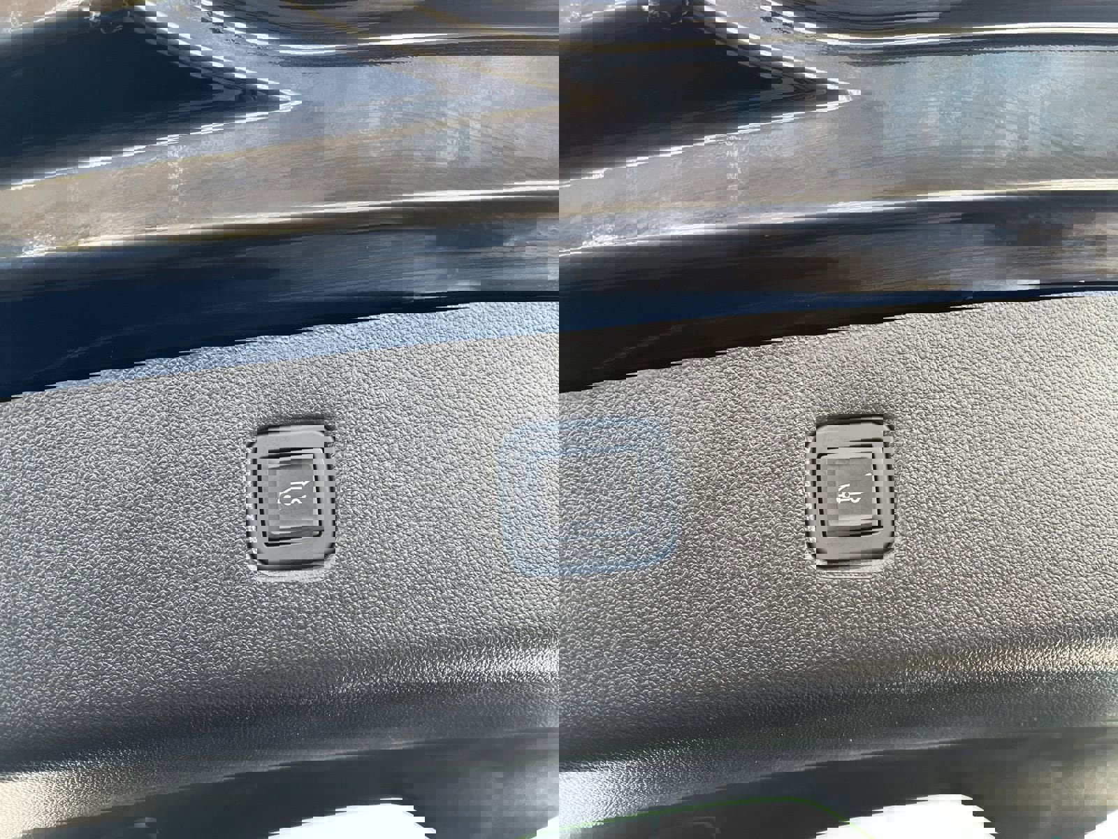 New 2025 Chevrolet Blazer LT w/ Convenience Package AWD/4WD image 33