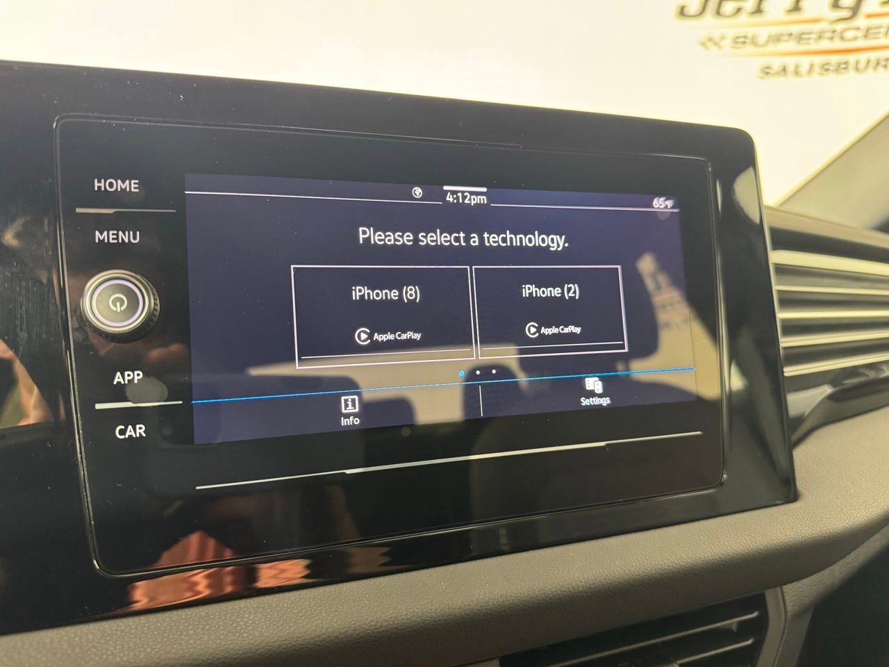 Used 2025 Volkswagen Jetta Sport FWD image 18