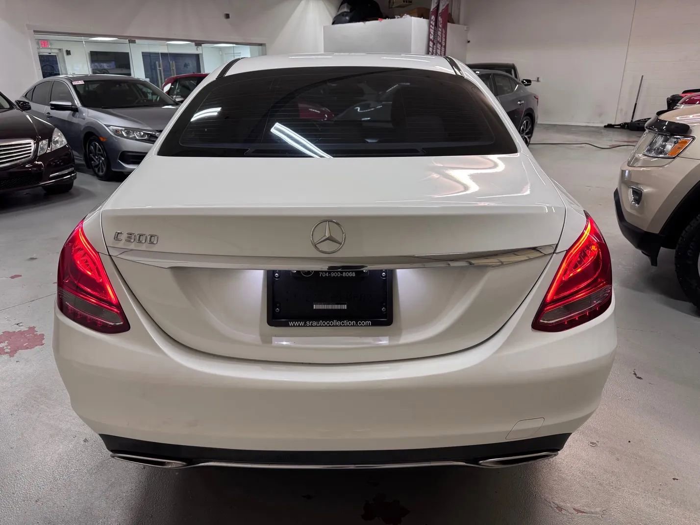 Used 2016 Mercedes-Benz C 300 Sedan image 4