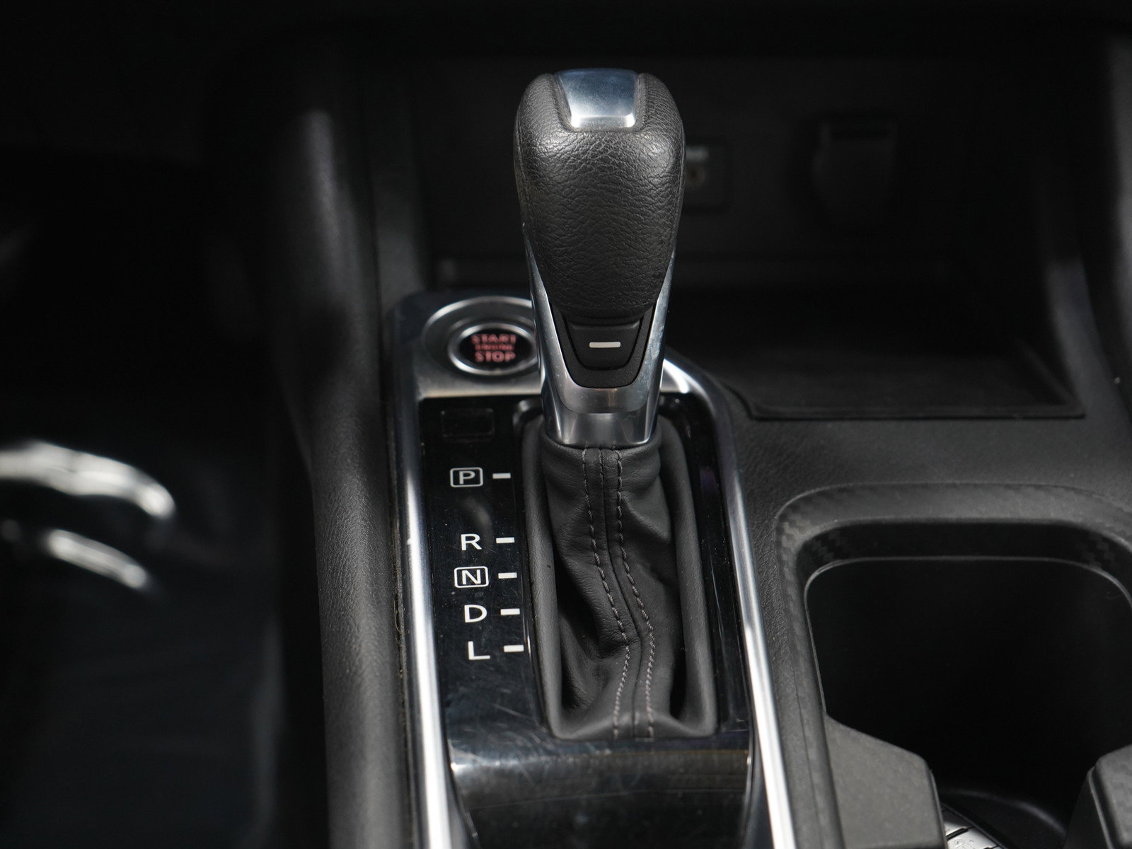 Used 2020 Nissan Sentra SV w/ Trunk Package image 17