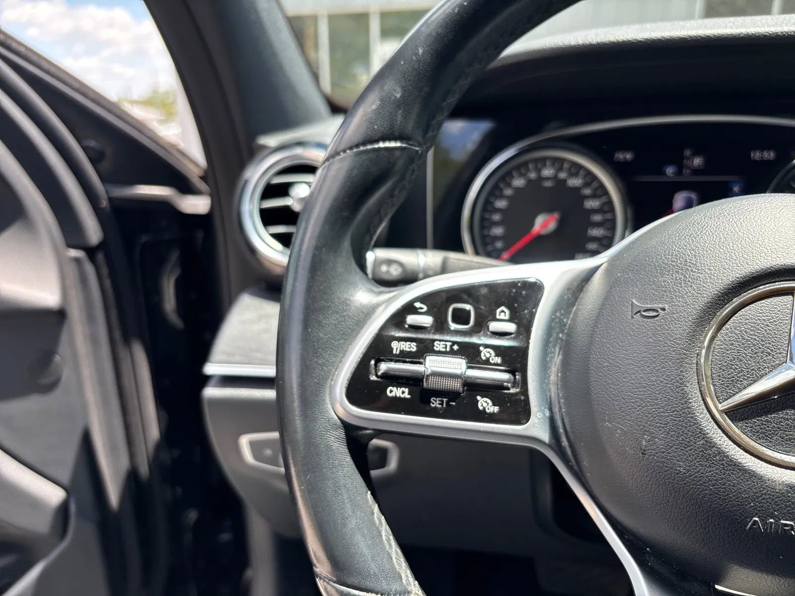 Used 2019 Mercedes-Benz E 300 w/ Premium 1 Package image 17