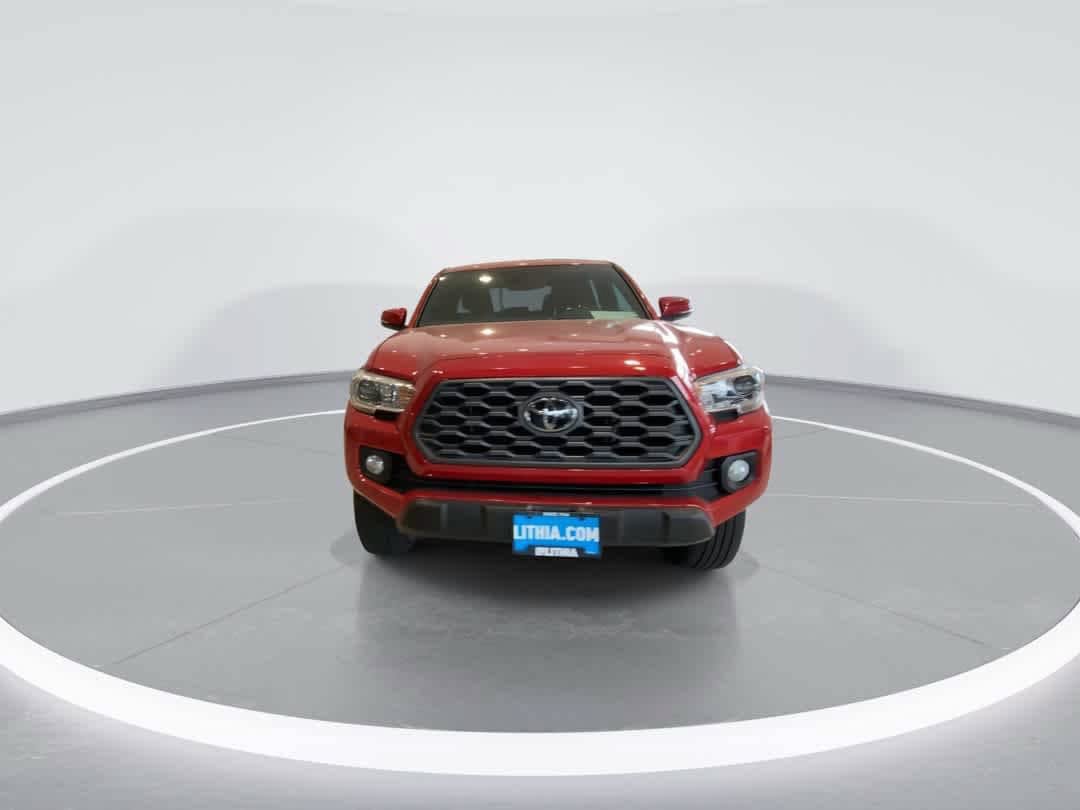 Certified 2021 Toyota Tacoma TRD Off-Road w/ Technology Package AWD/4WD image 3