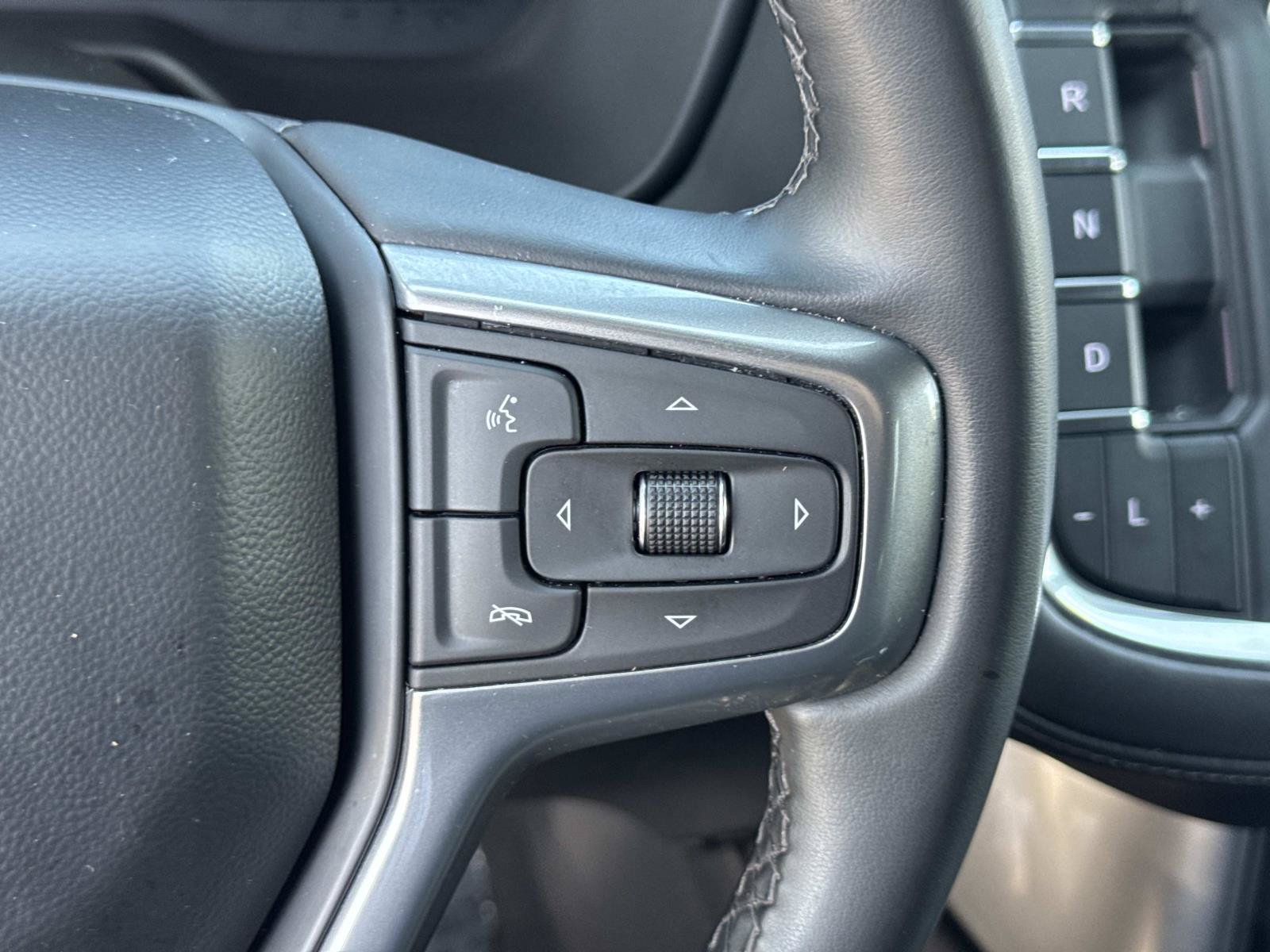 Used 2024 Chevrolet Tahoe LT RWD image 12