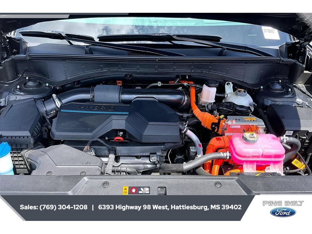 Used 2025 Hyundai Santa Fe Calligraphy FWD image 8