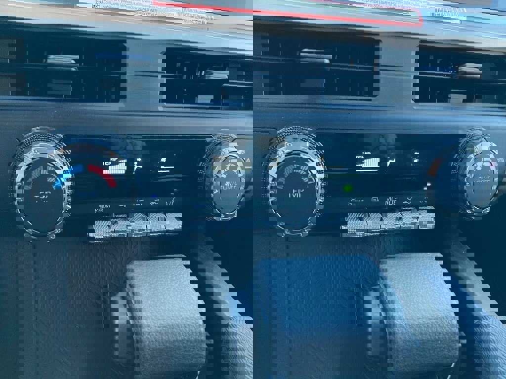 Certified 2025 Toyota Tacoma SR5 image 25