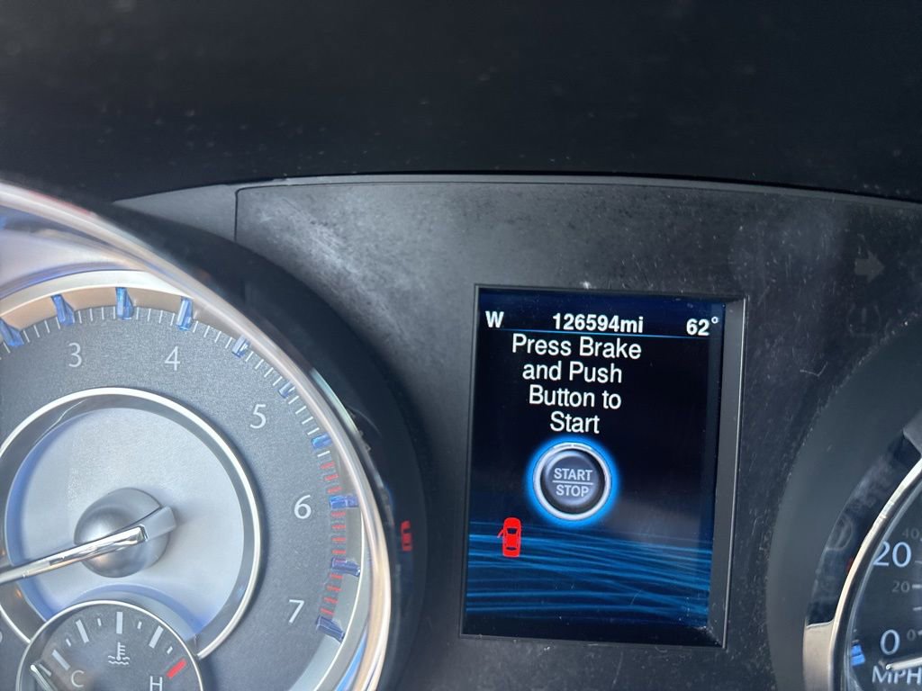 Used 2014 Chrysler 300 C image 18