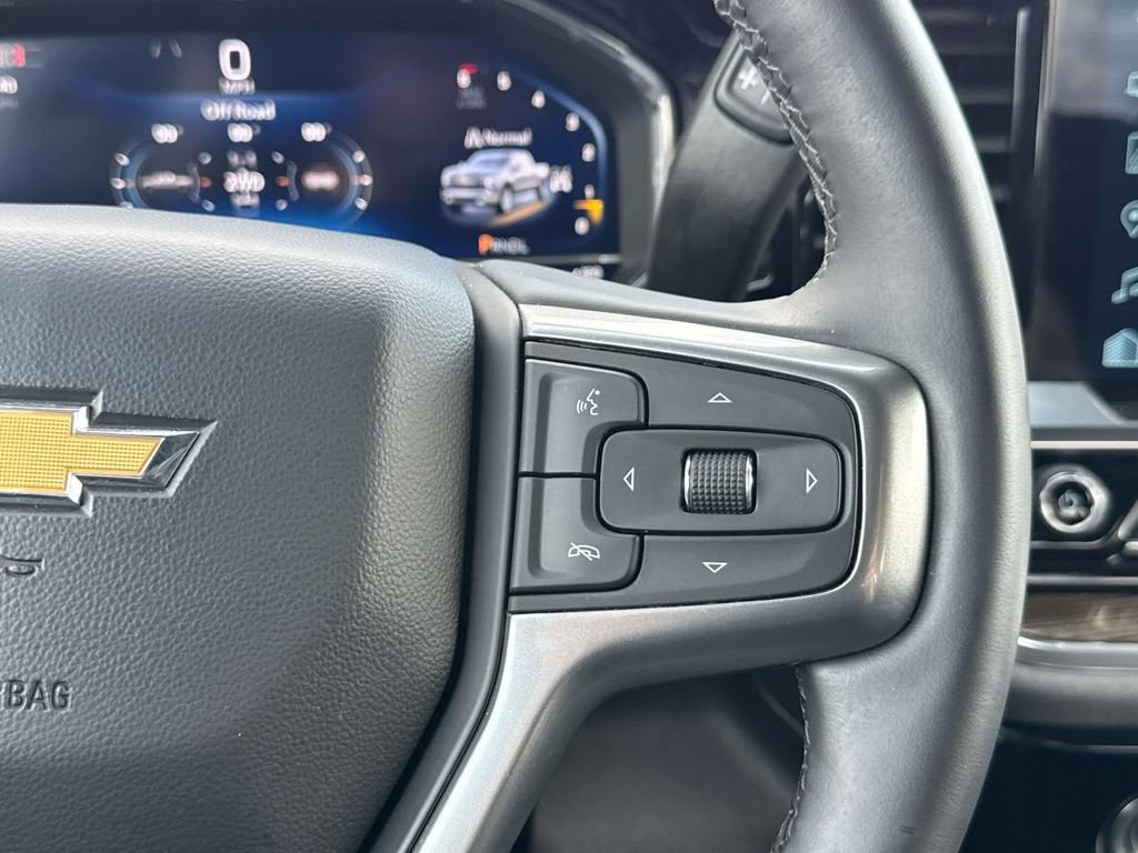 Used 2024 Chevrolet Silverado 1500 LT AWD/4WD image 13