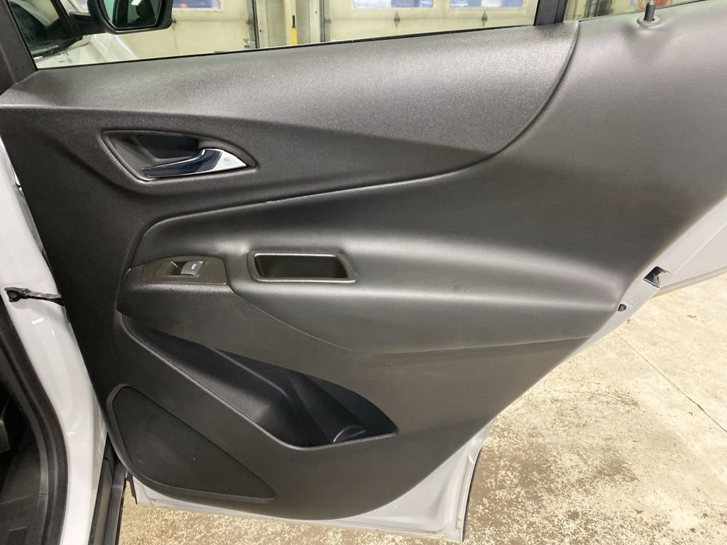 Used 2023 Chevrolet Equinox LT image 14