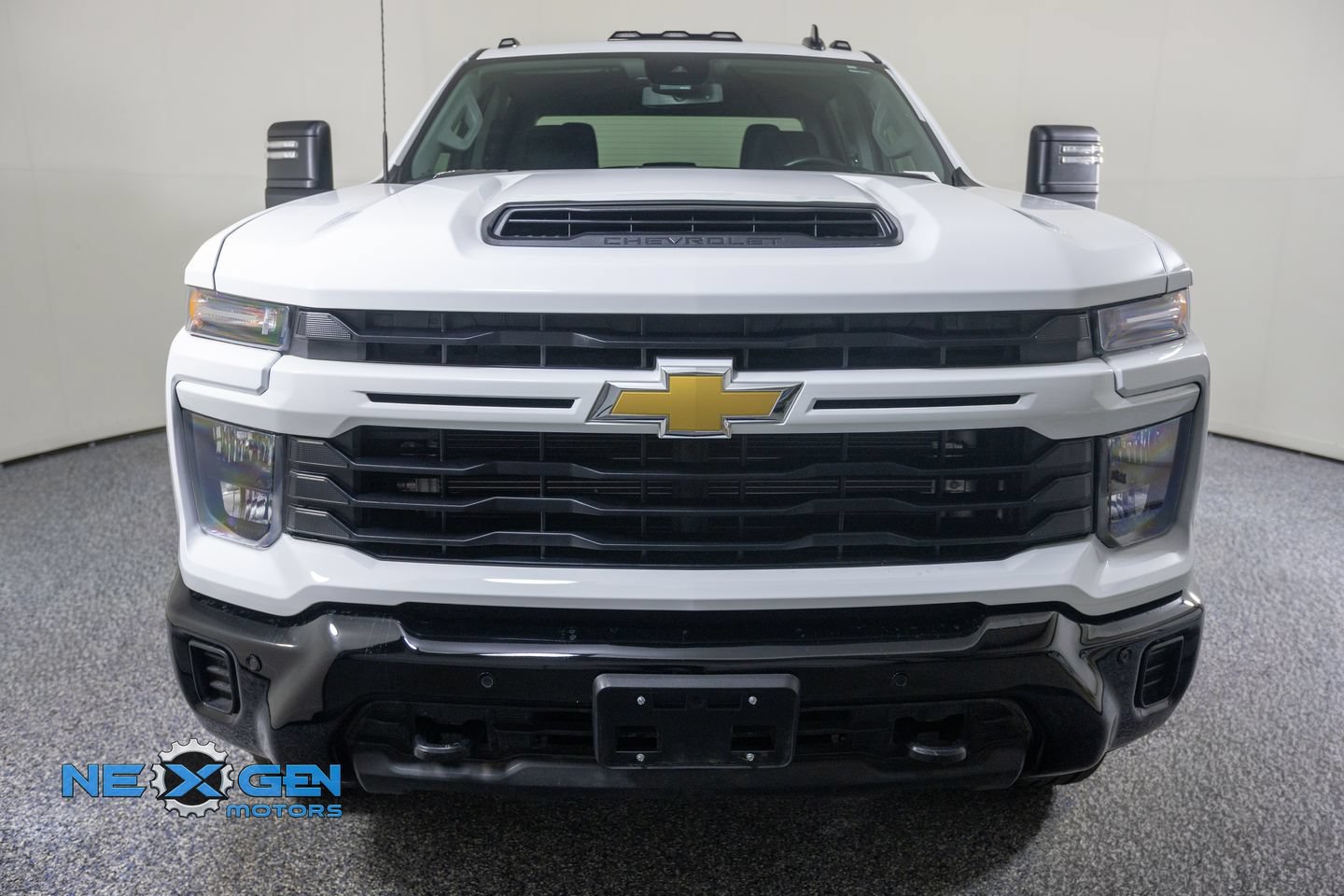 Used 2025 Chevrolet Silverado 2500 Custom w/ Custom Value Package AWD/4WD image 47