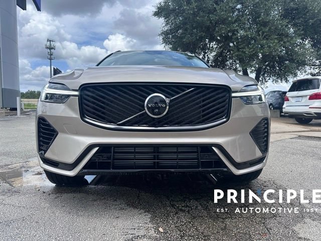 Certified 2026 Volvo XC60 T8 Ultra w/ Climate Package AWD/4WD image 3