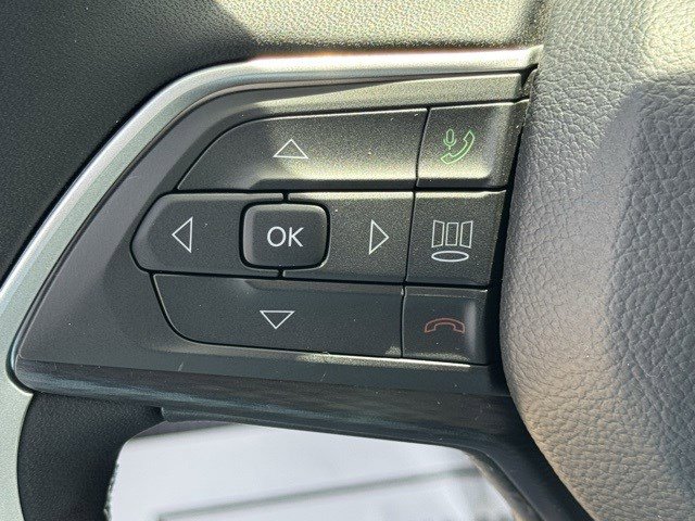 New 2025 Jeep Grand Cherokee L Altitude image 13