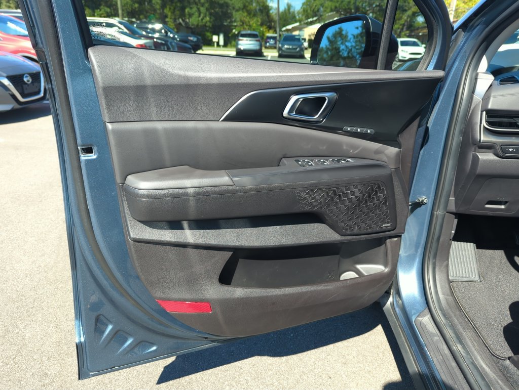 Used 2025 Kia Carnival SX Prestige FWD image 18