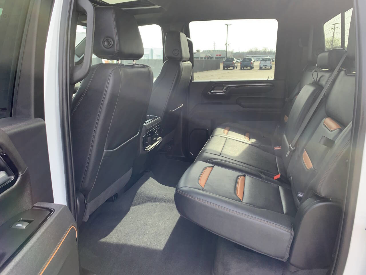 Used 2025 GMC Sierra 3500 AT4 w/ AT4 Premium Plus Package image 25